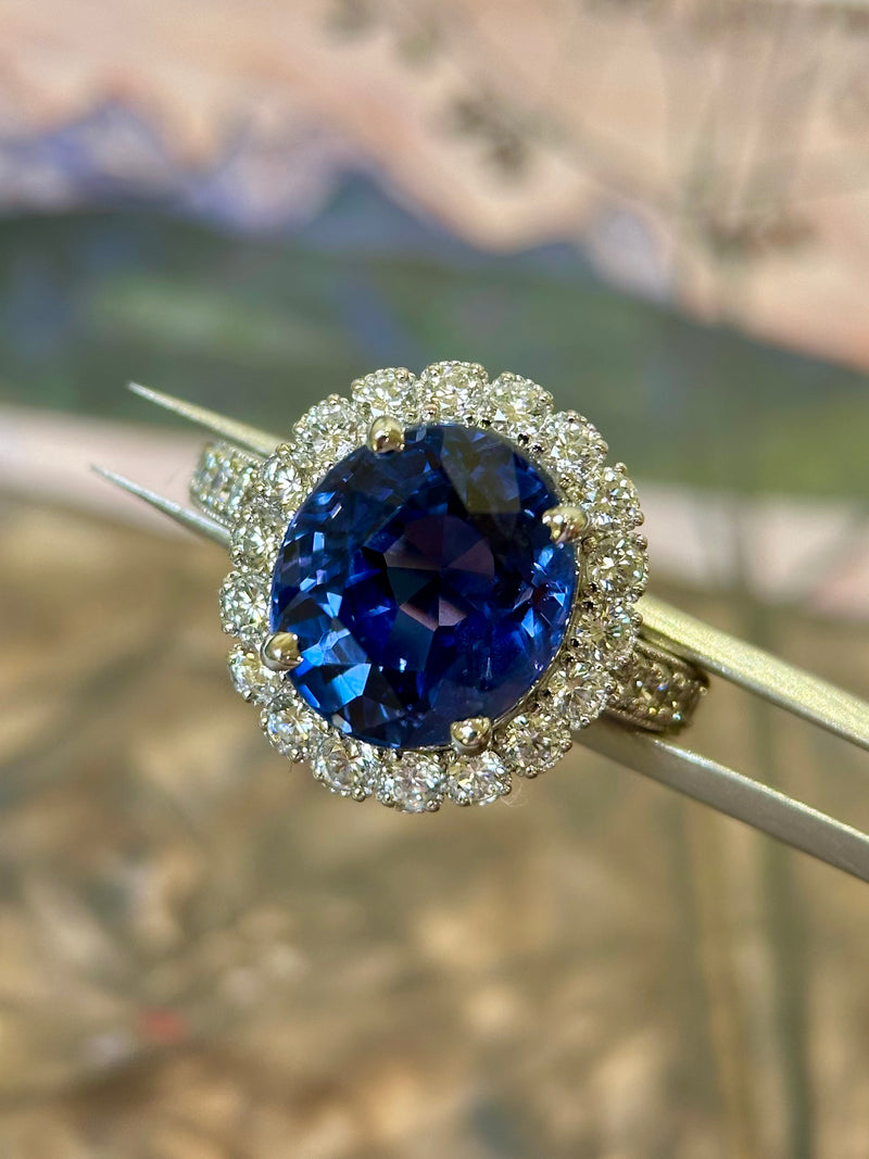 Sold: Certified Vintage 7.9ct No-Heat Natural Sapphire in Platinum