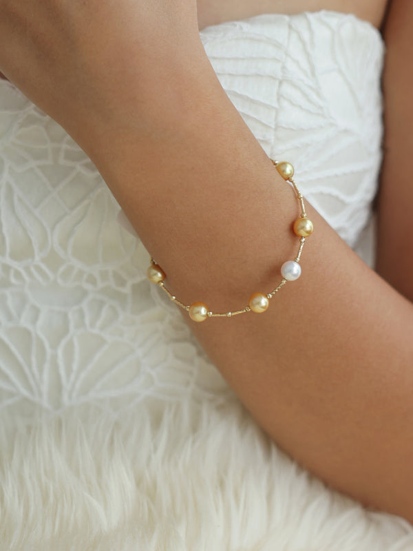 The Lauren 18K Solid Gold Akoya Pearl Bracelet