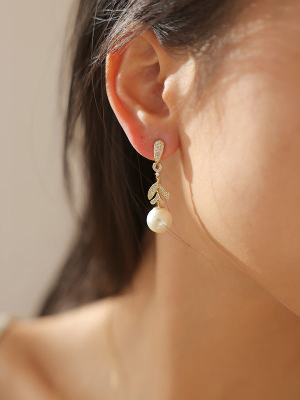 The Aurelia Gold-Filled Freshwater Pearl Earrings