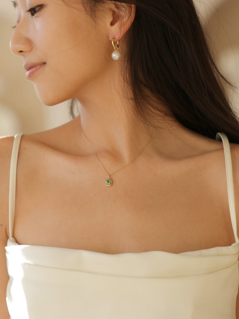 The Olive 18K 0.19ct Emerald Necklace