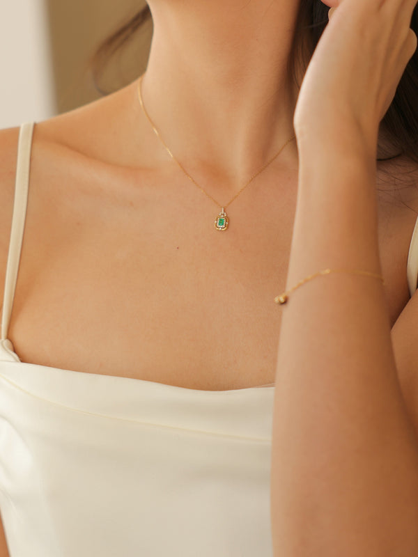 The Olive 18K 0.19ct Emerald Necklace