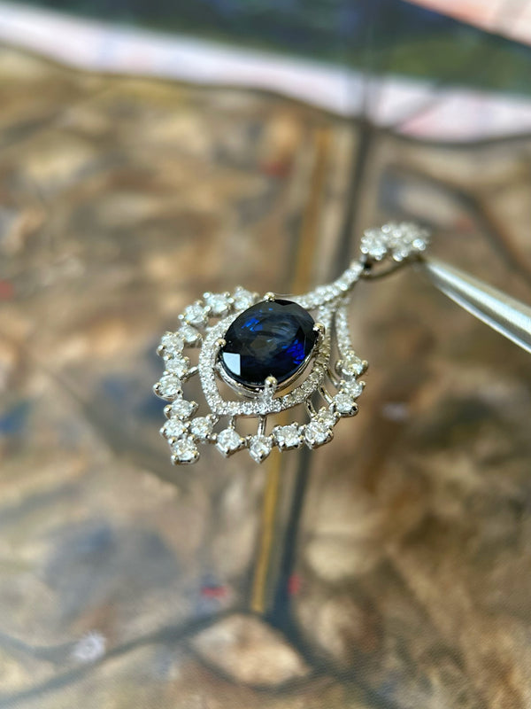 Certified 1.67ct Sapphire Pendant in 18k White Gold