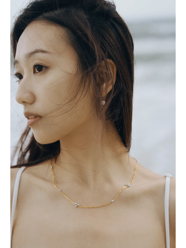 Lustrous Akoya Pearl Layered Necklace in 18k Gold (grey pearls)