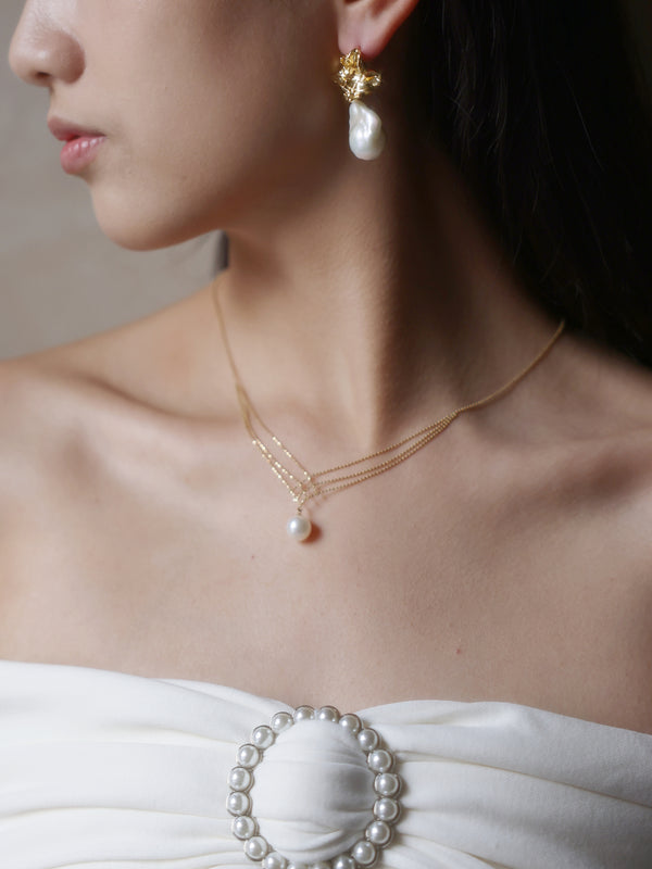 The Melia 18K Saltwater Pearl Pendant Necklace