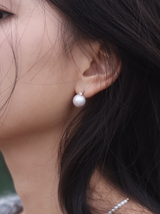 The Rhode 14K Edison Pearl Earring